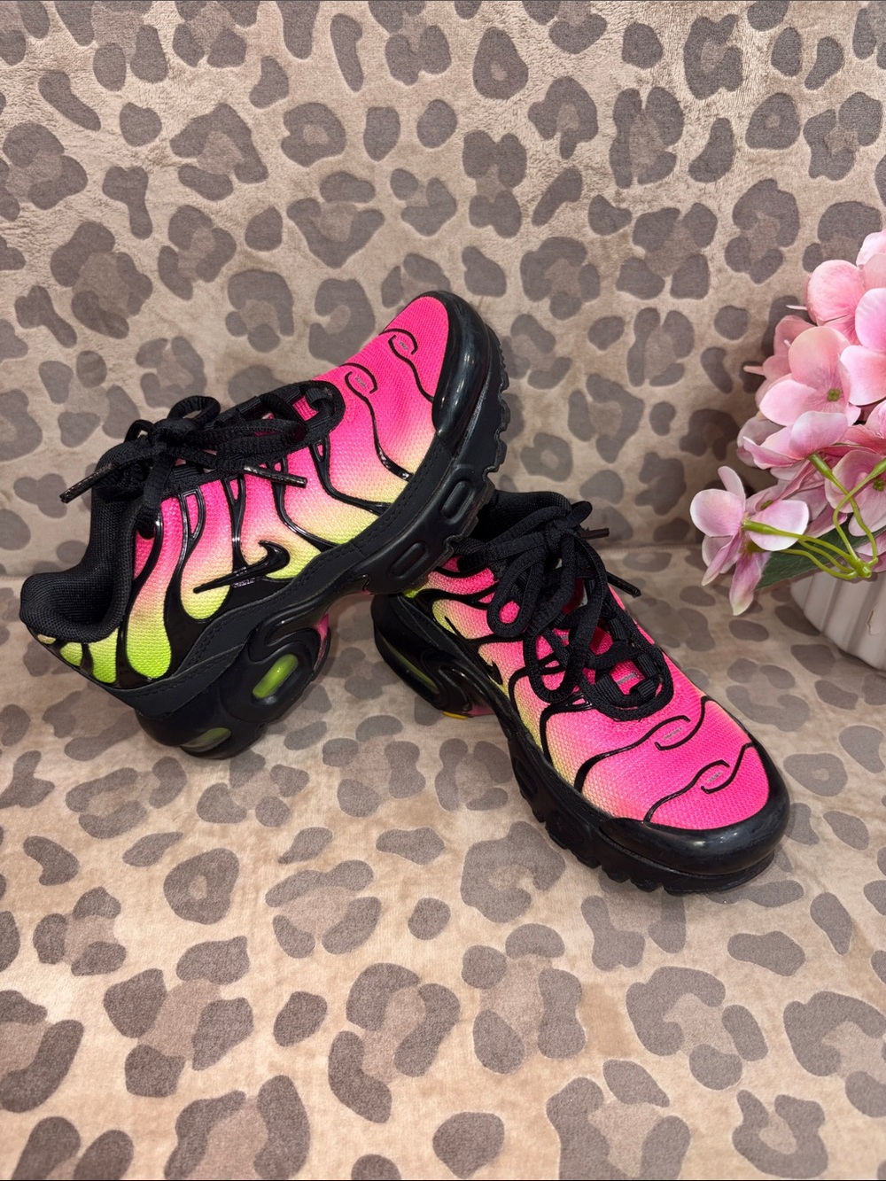 Toddler Nike air maxes